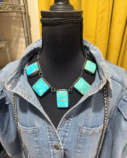 The Show Necklace