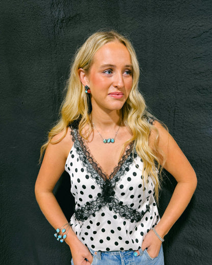 The Tres Necklace