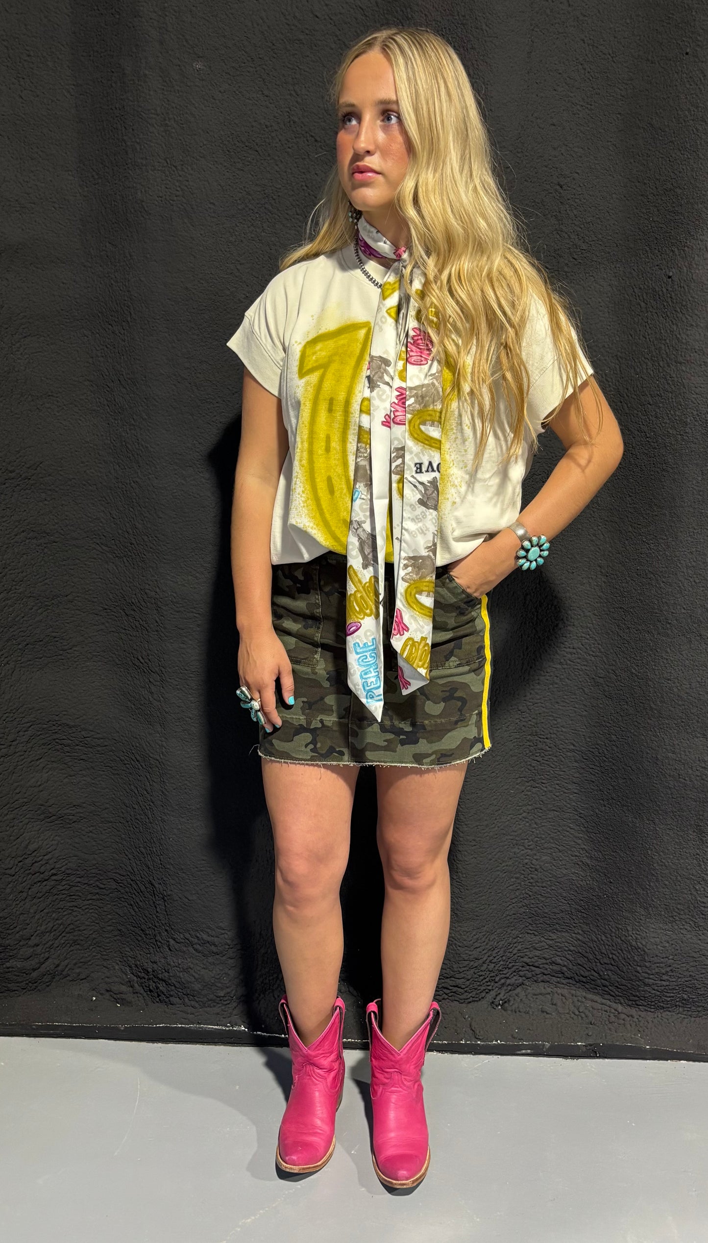 Gold Horseshoe Tee